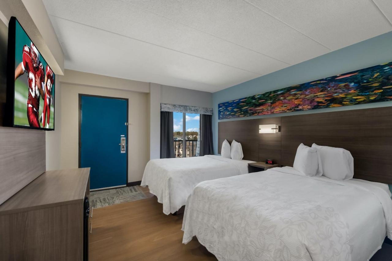 Red Roof Plus & Suites Virginia Beach - Seaside Eksteriør billede